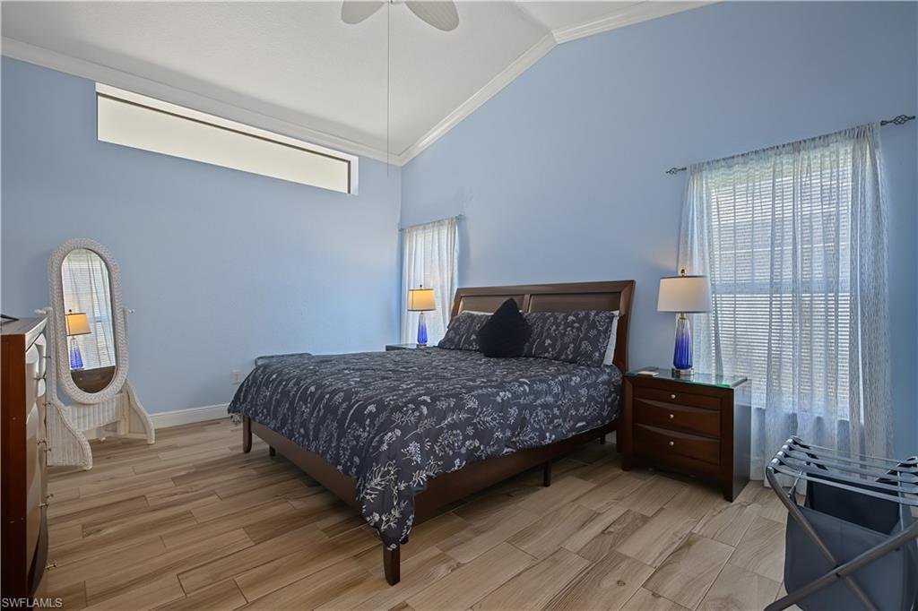 8 Ne 8th Pl Property Photo 21