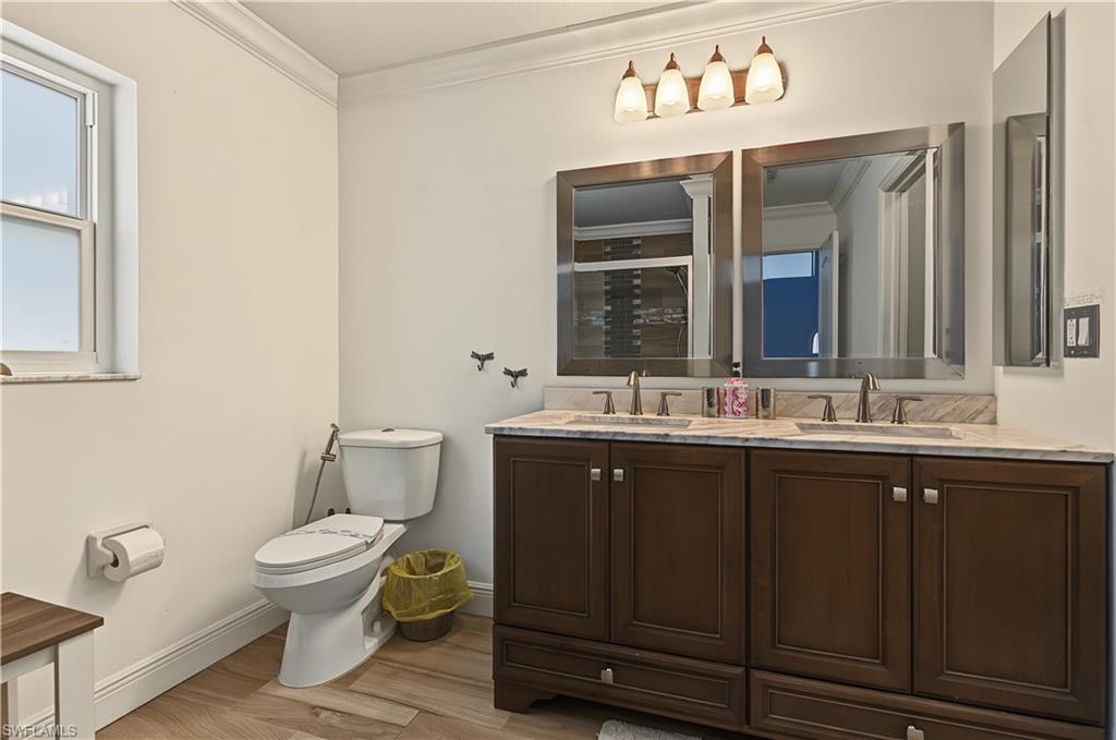 8 Ne 8th Pl Property Photo 24