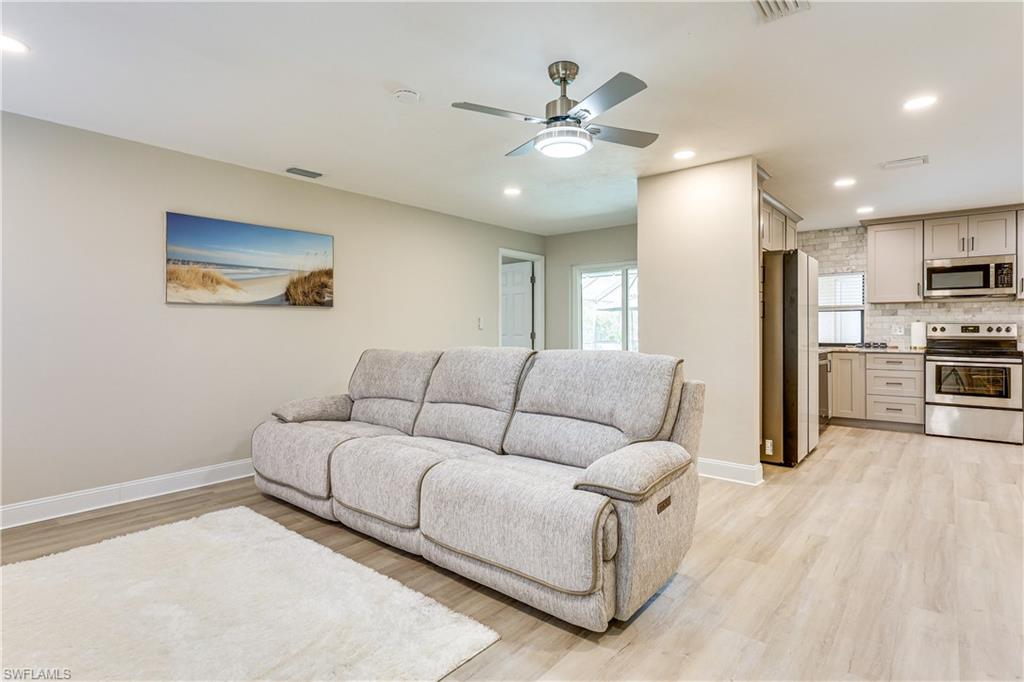 6030 Perthshire Ln Property Photo 21