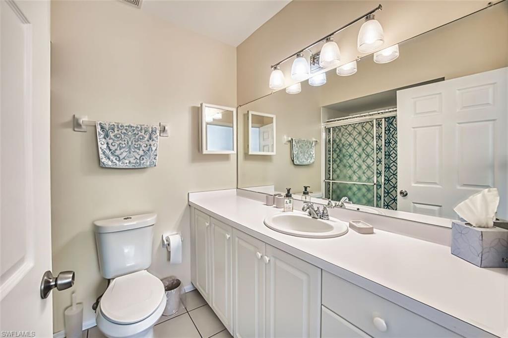 14801 Park Lake Dr 209 Property Photo 21