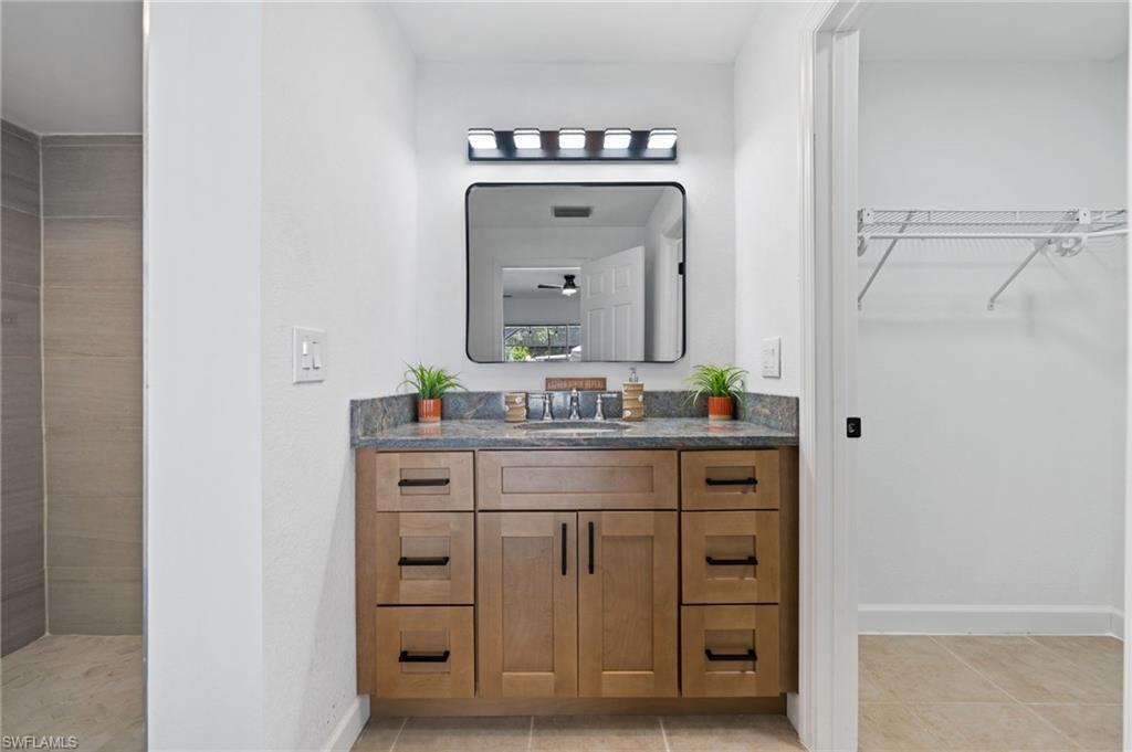 6060 Macbeth Ln Property Photo 18
