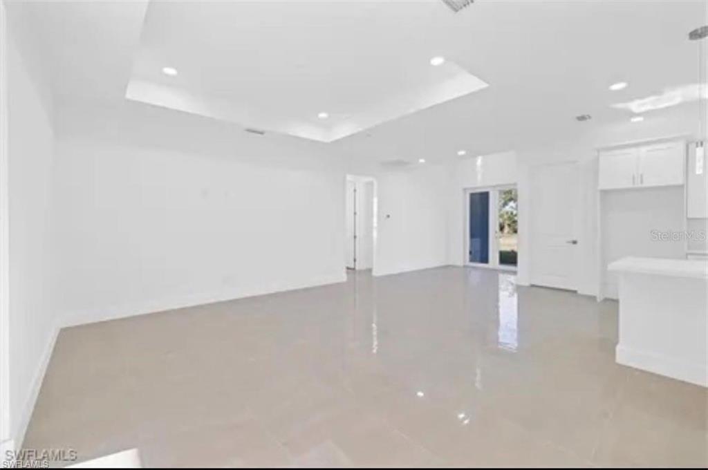 150 Bell Blvd S Property Photo 6