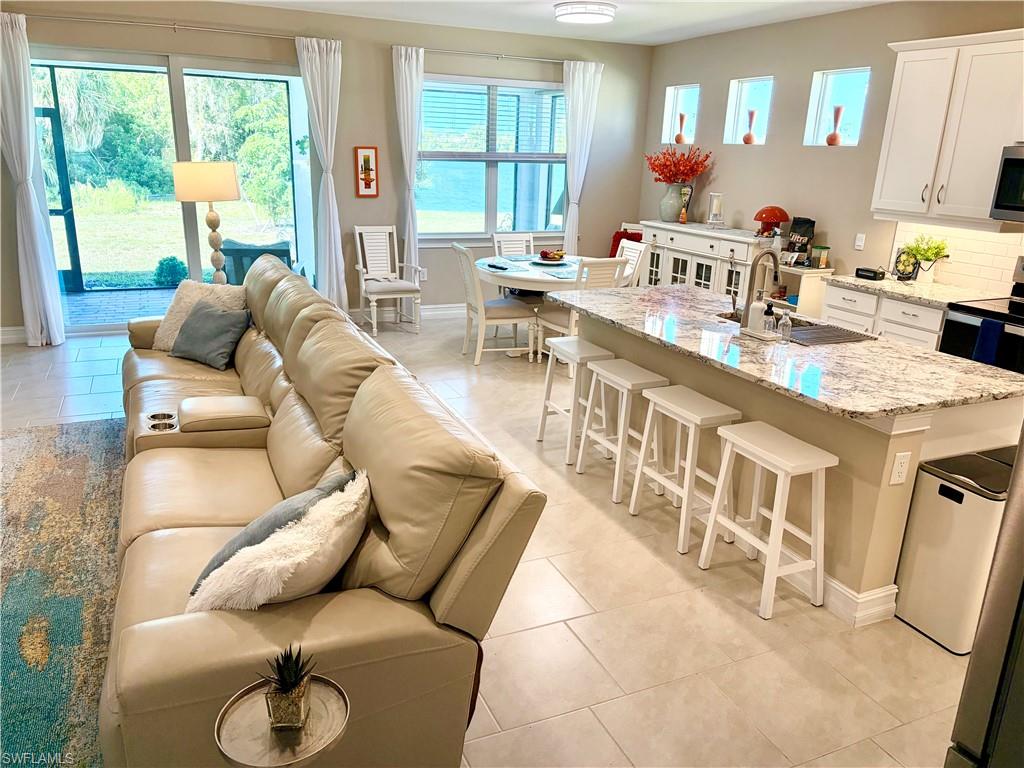 394 Spring Hill Lake Loop Property Photo 30