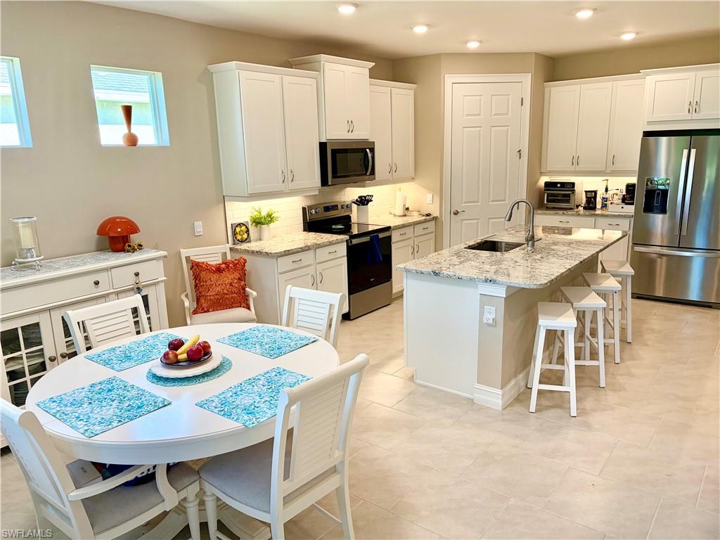 394 Spring Hill Lake Loop Property Photo 37