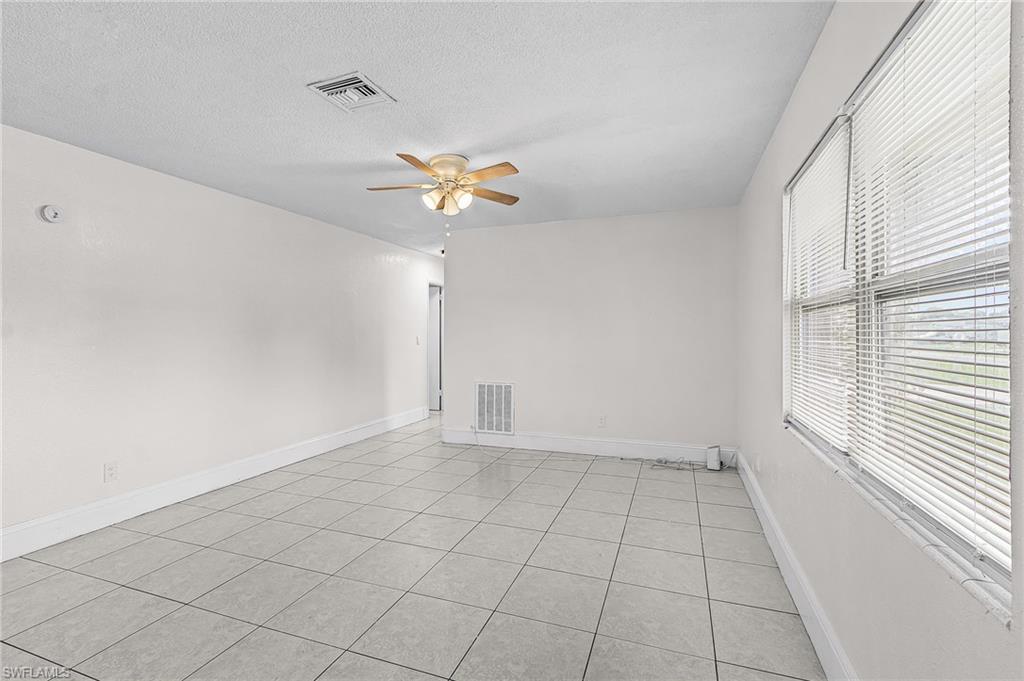 24 Andros St Property Photo 5