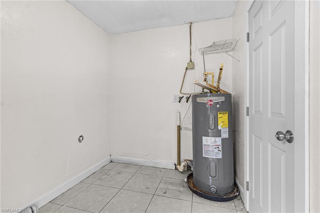 24 Andros St Property Photo 11