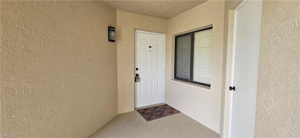 9640 Windsor Gardens Ln 104 Property Photo 2