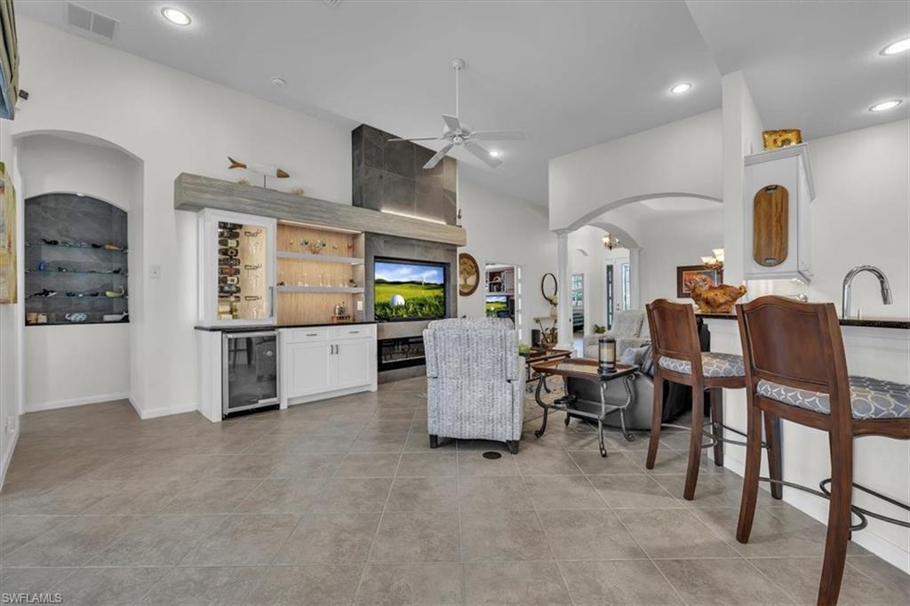 3910 Lakeview Isle Ct Property Photo 10