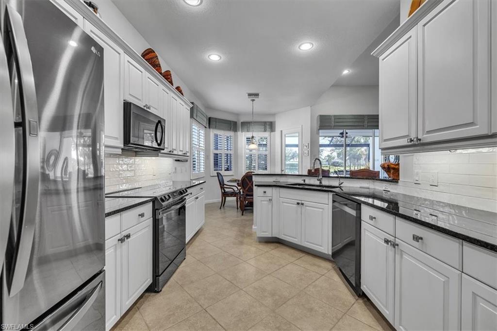 3910 Lakeview Isle Ct Property Photo 20