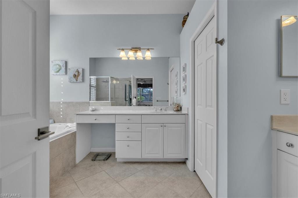 3910 Lakeview Isle Ct Property Photo 39