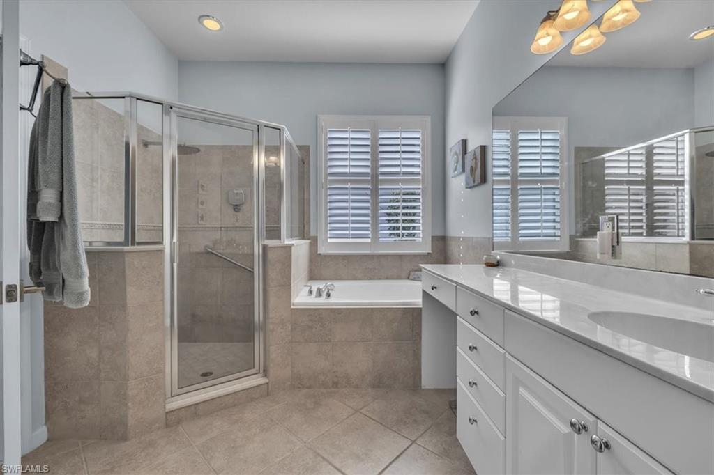 3910 Lakeview Isle Ct Property Photo 40