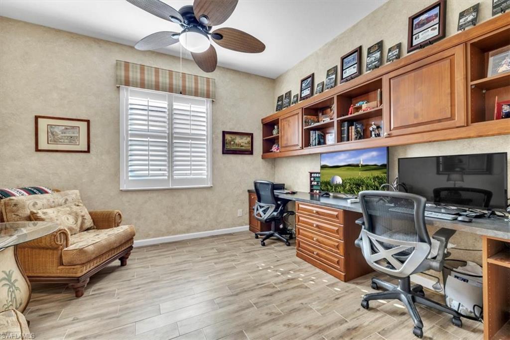 3910 Lakeview Isle Ct Property Photo 43