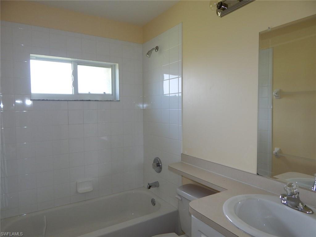 3408 Sw 1st Ave Property Photo 9