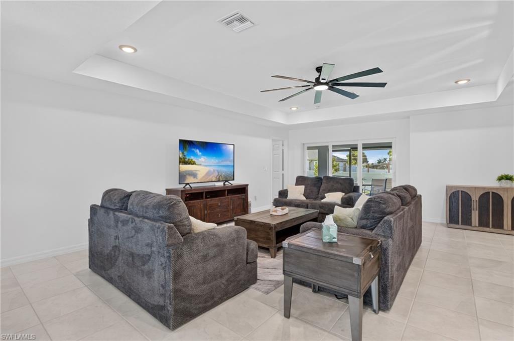 2214 Nw 21st Ave Property Photo 5