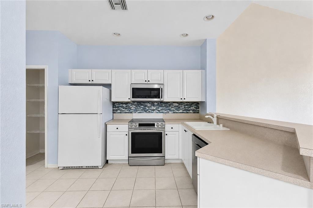 4219 Liron Ave 204 Property Photo 4