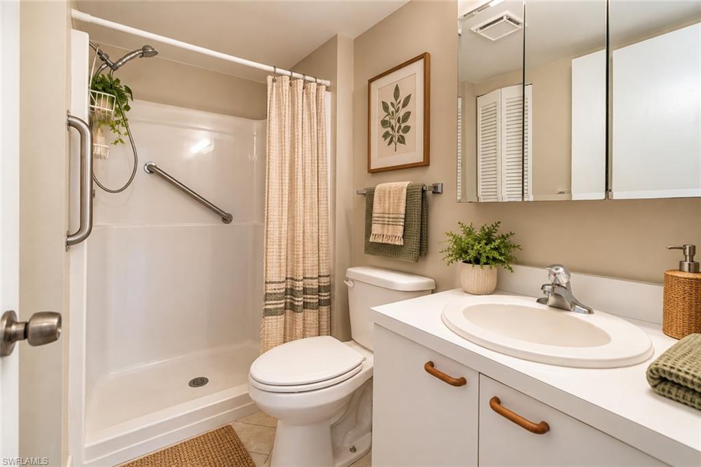 7406 Lake Breeze Dr 514 Property Photo 10