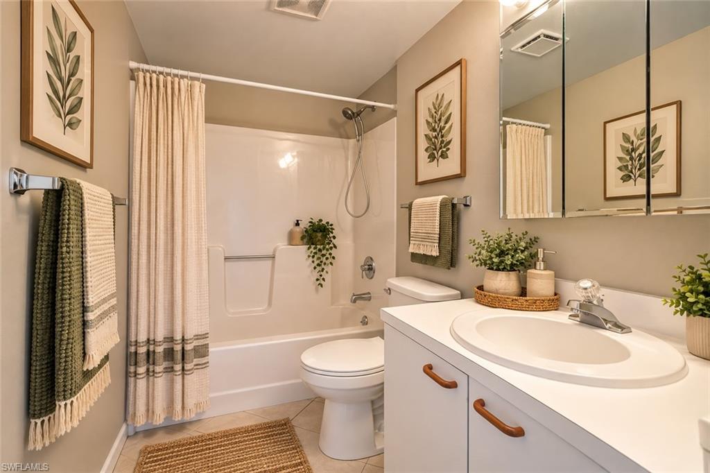 7406 Lake Breeze Dr 514 Property Photo 13