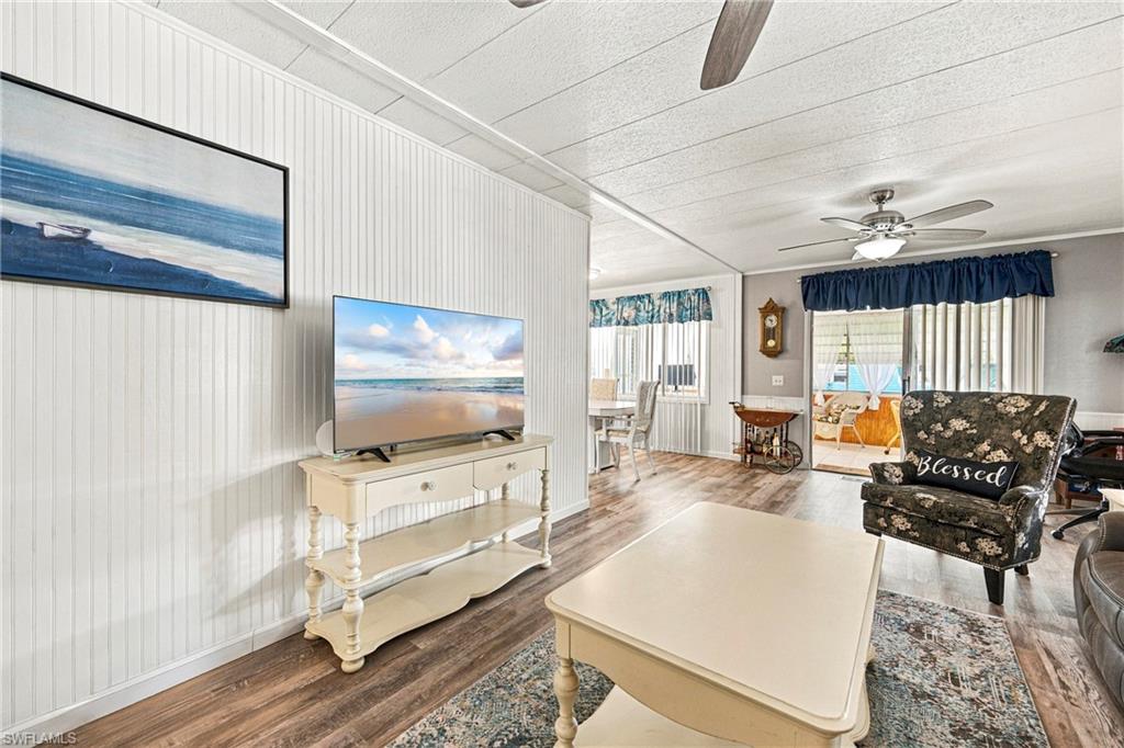5712 Captain John Smith Loop Property Photo 11