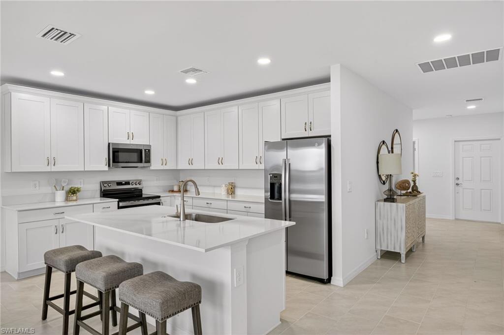 263 Lakeside Breeze Way Property Photo 2
