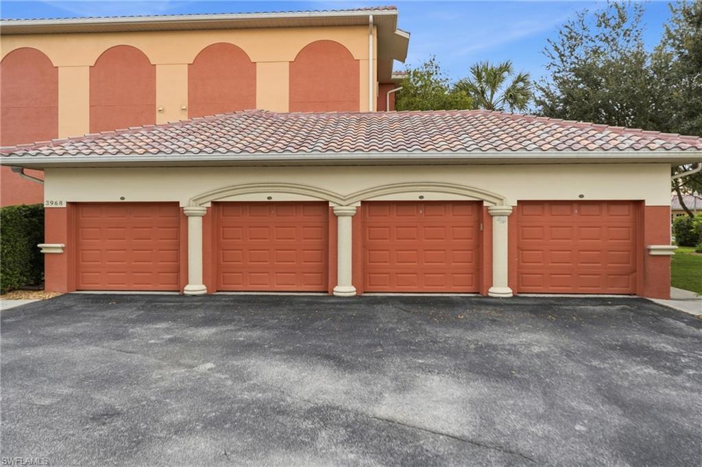 3968 Pomodoro Cir 301 Property Photo 3