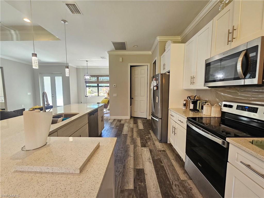7824 7th Ter Property Photo 10