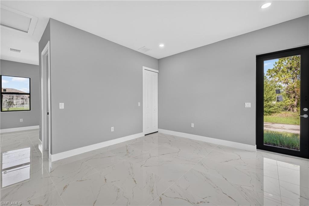 4018 10th St Sw Property Photo 12