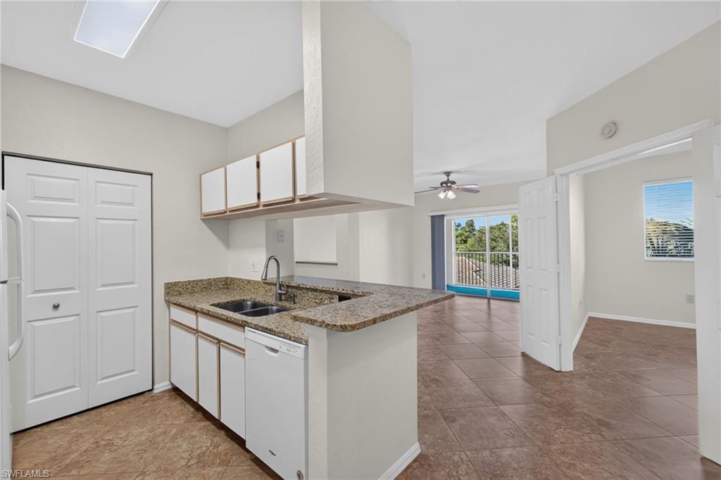 6341 Aragon Way 304 Property Photo 12