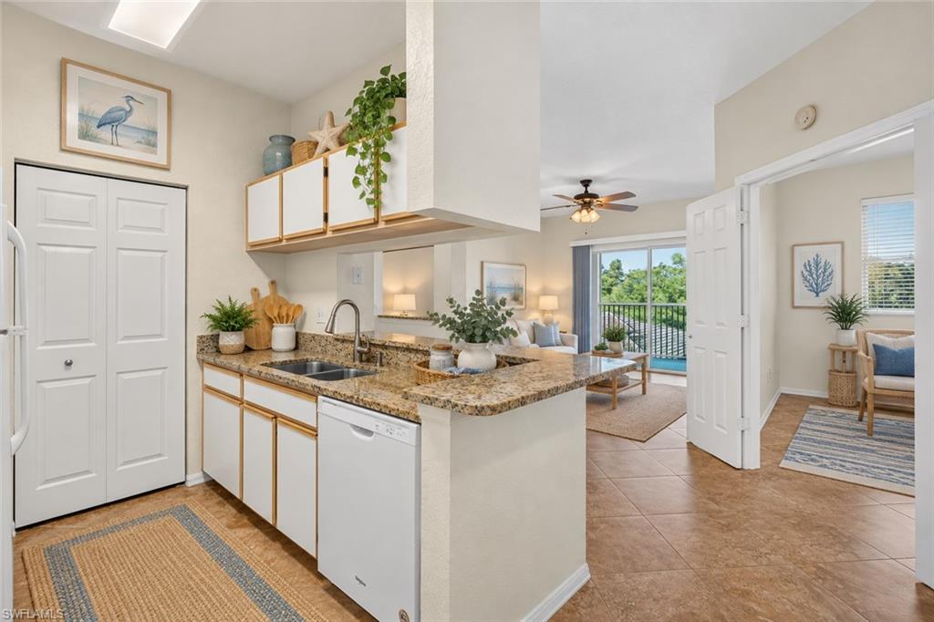 6341 Aragon Way 304 Property Photo 13