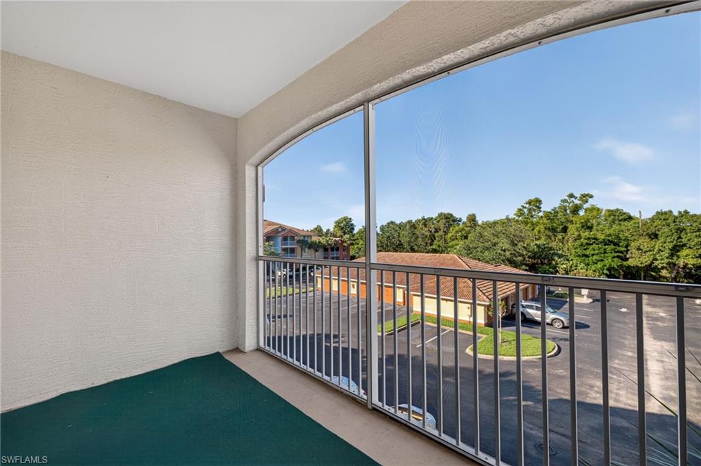 6341 Aragon Way 304 Property Photo 32