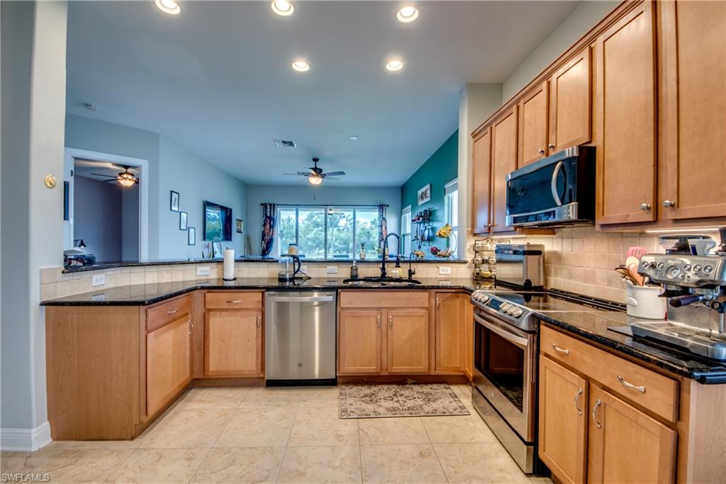 12730 Devonshire Lakes Cir Property Photo 13