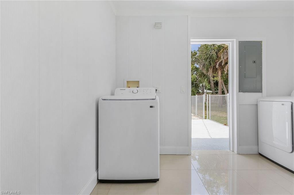 5251 Tower Dr Property Photo 21