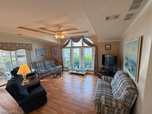 16207 Durham Ave Property Photo 3