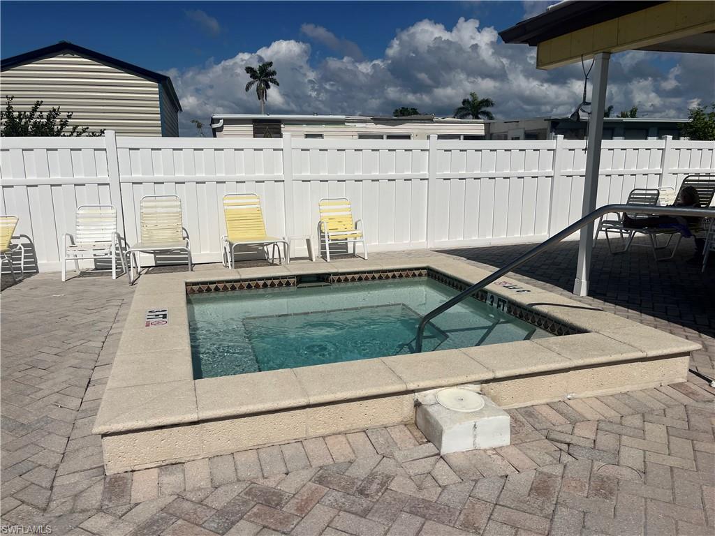 11200 Sunglow Ln 1 Property Photo 12
