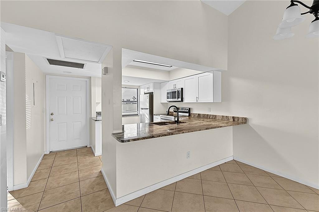 3739 Sw 9th Ave 113 Property Photo 2