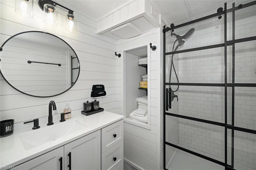 12211 Palm Dr Property Photo 8