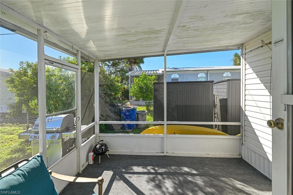 12211 Palm Dr Property Photo 15