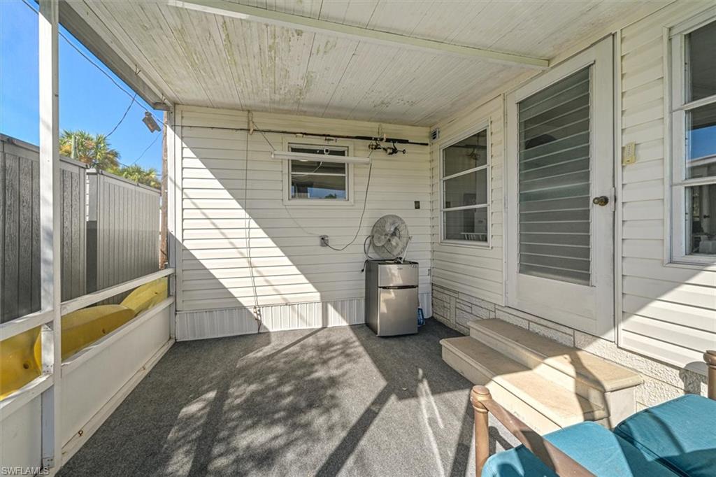 12211 Palm Dr Property Photo 16