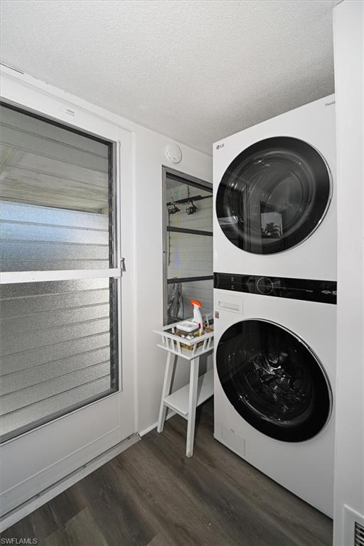 12211 Palm Dr Property Photo 17