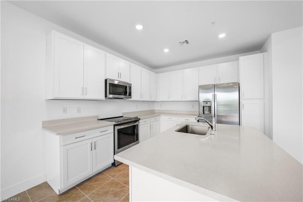 26370 Coco Cay Cir 201 Property Photo 15