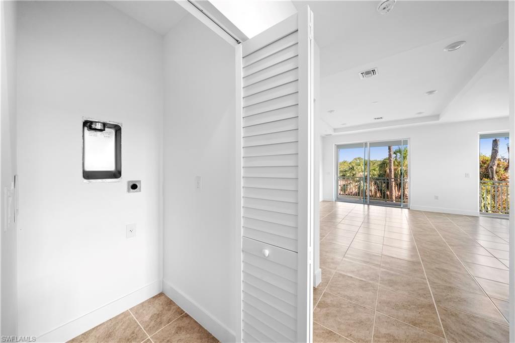 26370 Coco Cay Cir 201 Property Photo 16
