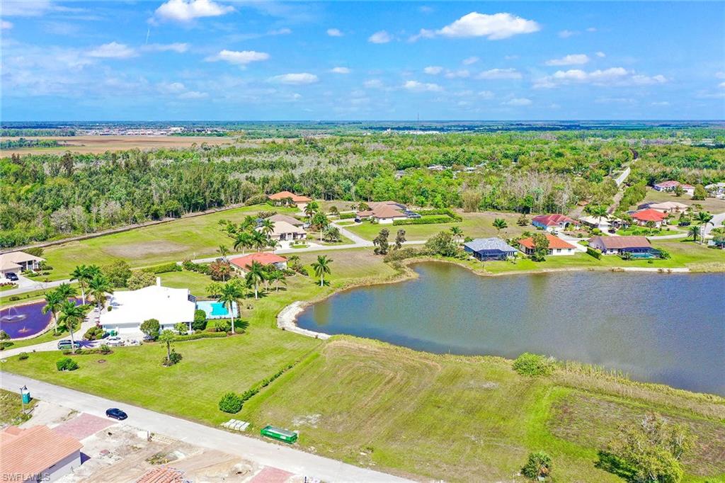 18013 Sandtrap Dr Property Photo 2