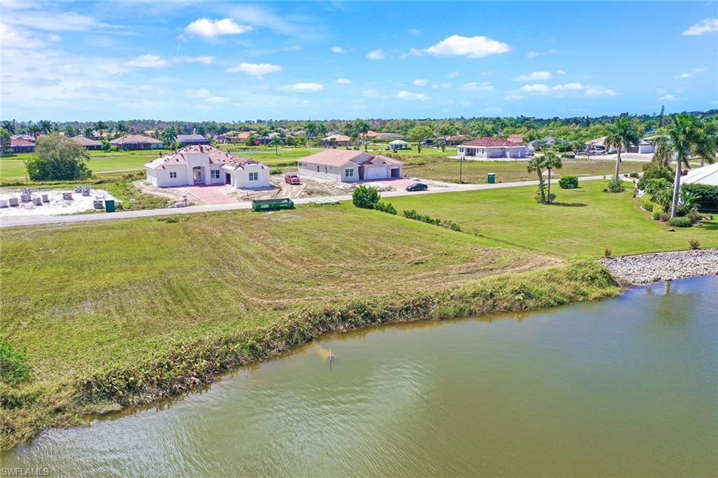 18013 Sandtrap Dr Property Photo 3