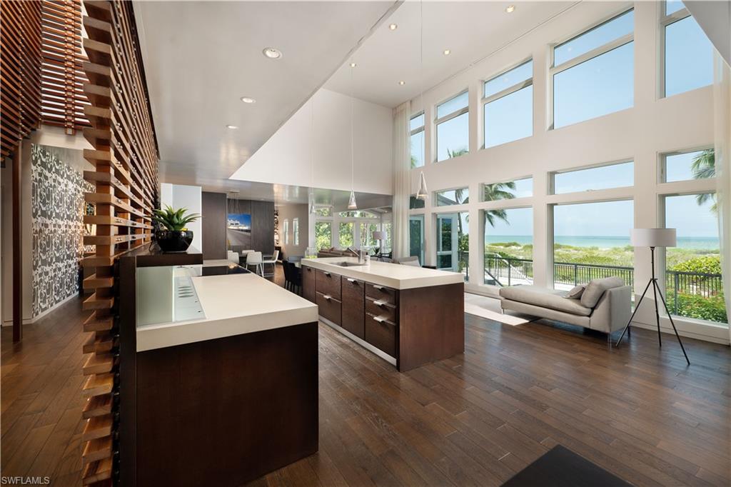 16512 Captiva Dr Property Photo 8