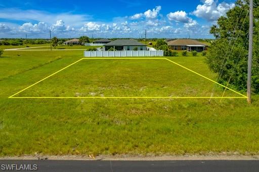 3921 Caloosa N Property Photo 3