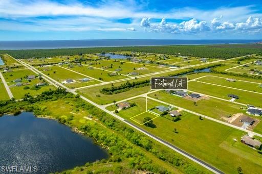3921 Caloosa N Property Photo 4
