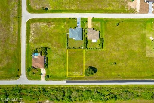 3921 Caloosa N Property Photo 5