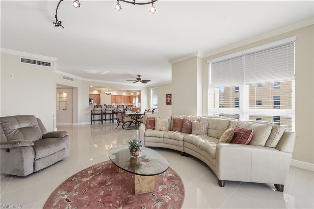 3329 Sunset Key Cir # 401 Property Photo 10