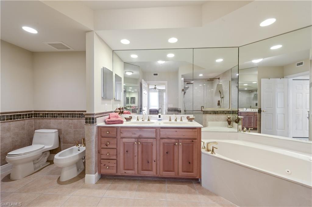 3329 Sunset Key Cir # 401 Property Photo 22