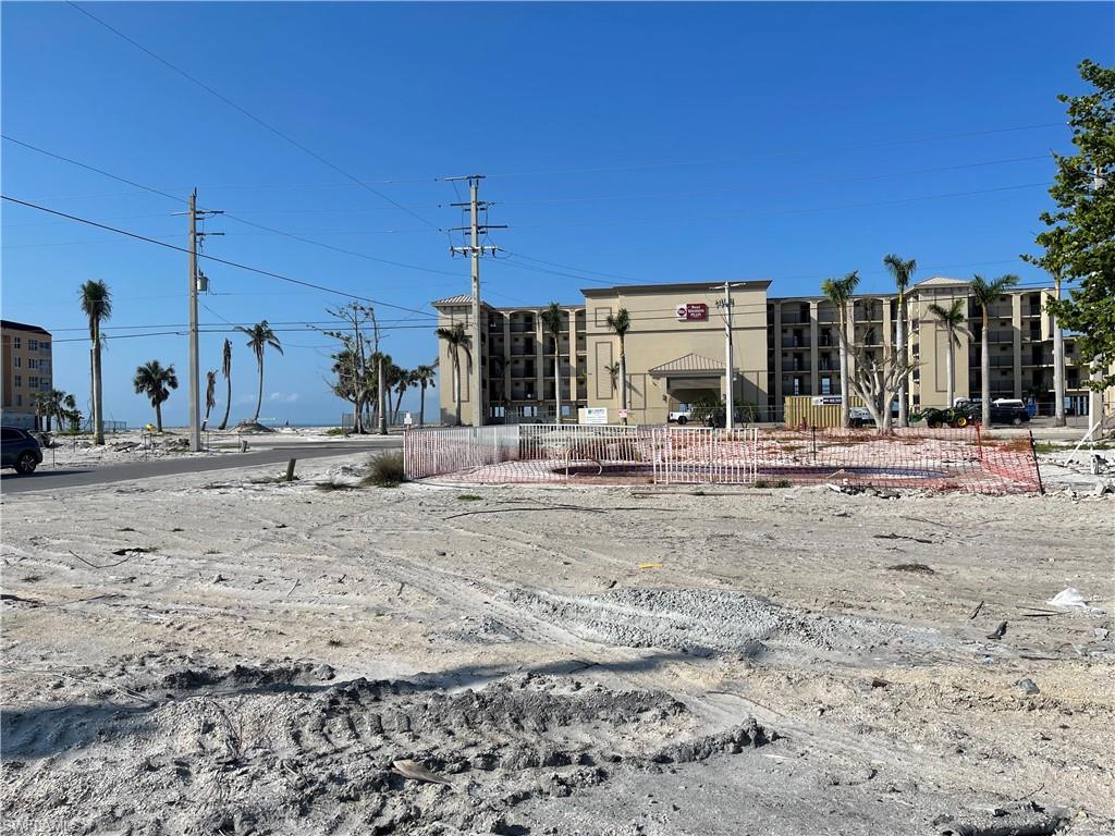681-683 Estero Blvd Property Photo 6