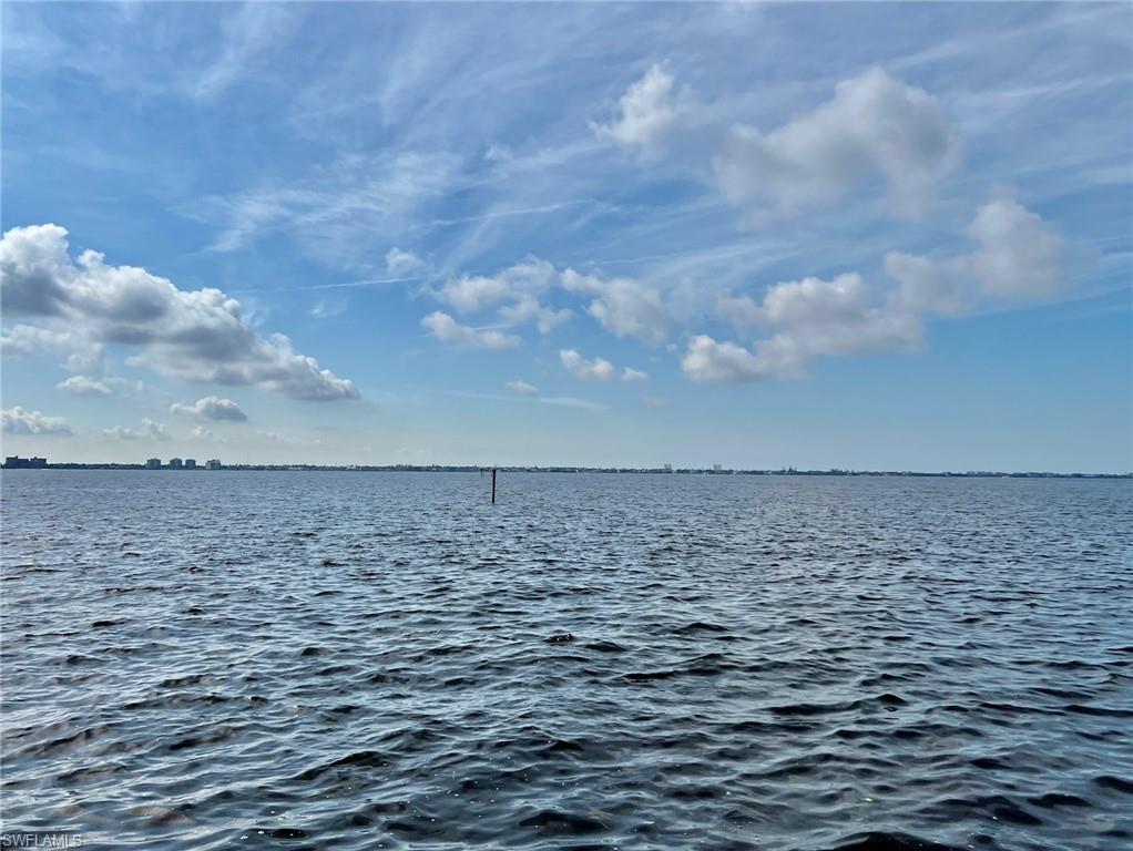238 Bayshore Dr Property Photo 5